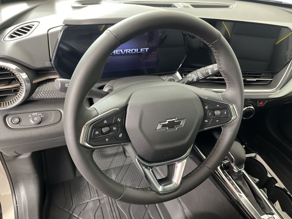 Thumbnail: 2026 Chevrolet Trax - 24