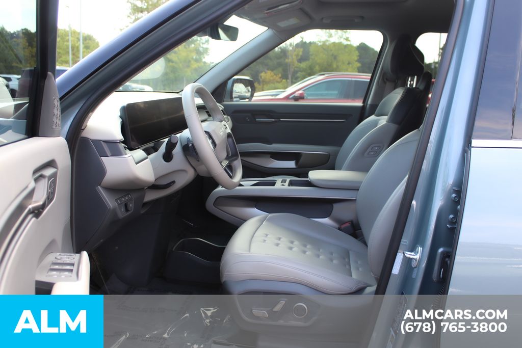 2024 Kia EV9 Wind photo 11