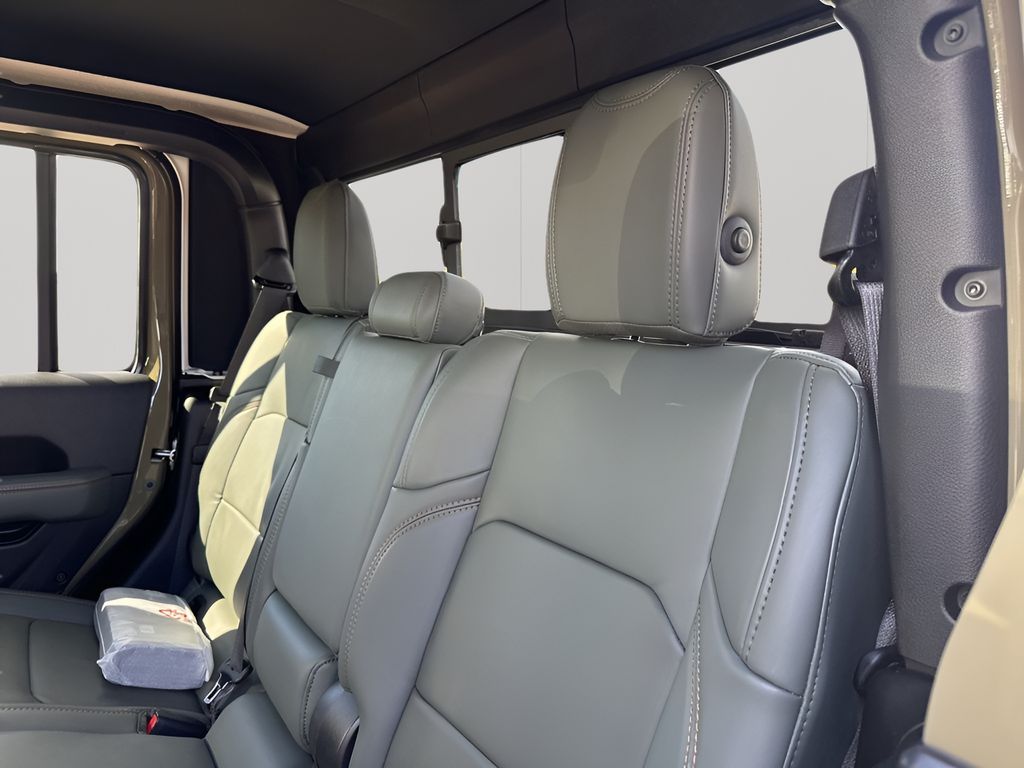 New Car 2025 Jeep Gladiator  Mojave For Sale Under $50,000 In Austin, Texas