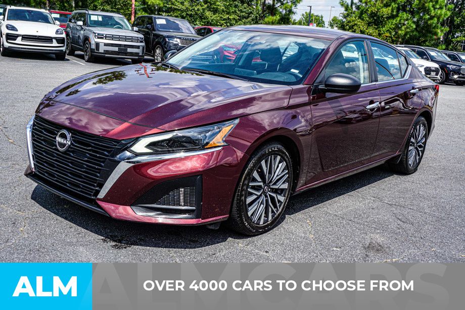 Used 2024 Red Nissan 2.5 SV image 2
