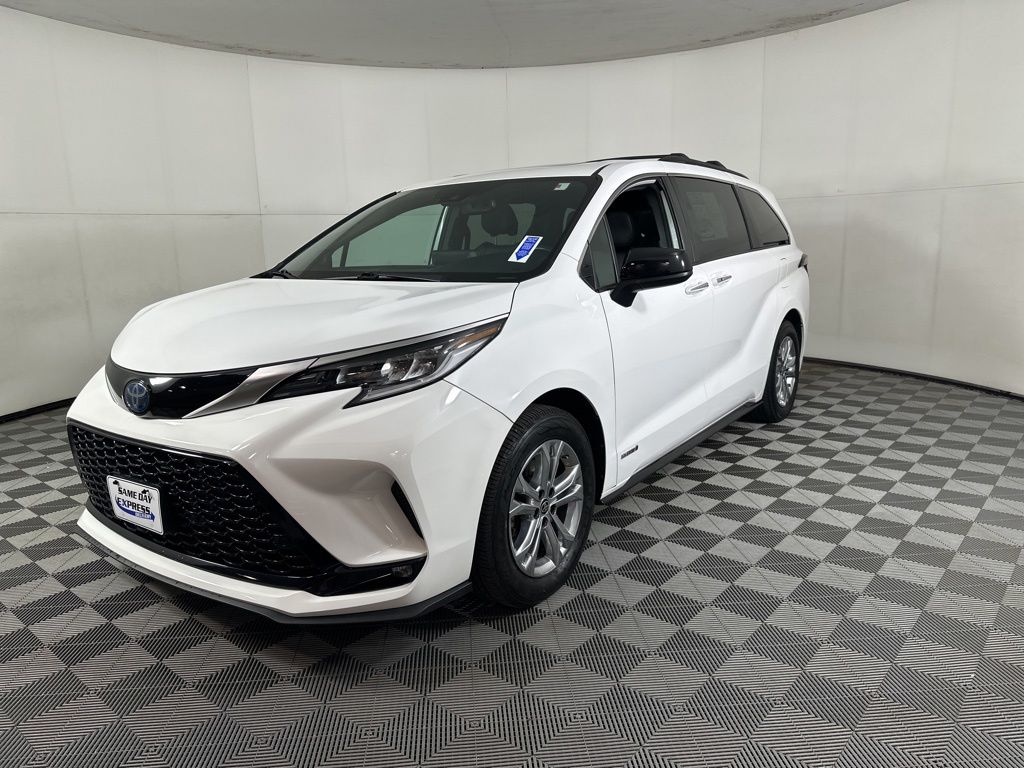 Used 2021 White Toyota XSE image 24