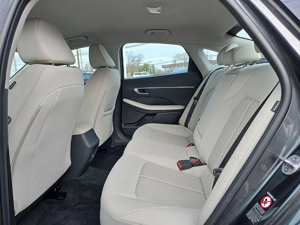 Thumbnail: 2023 Hyundai Sonata - 12