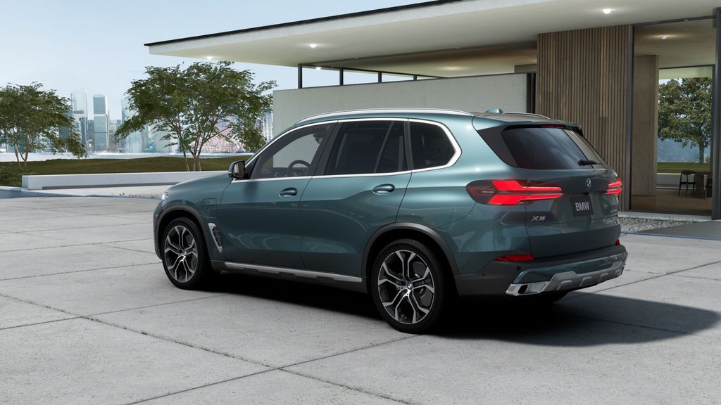 Thumbnail: 2026 BMW X5 - 2