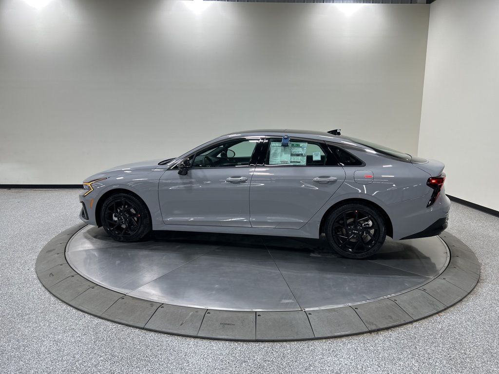 new 2026 Kia K5 car, priced at $33,070