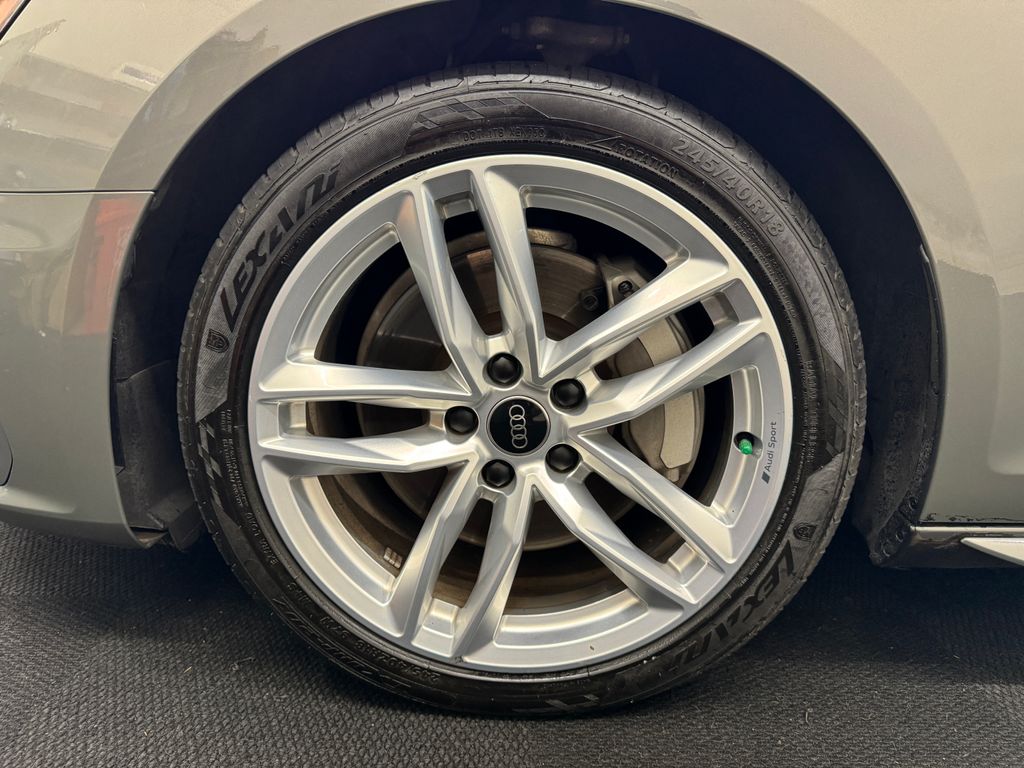 2023 Audi A4 45 S line Premium Plus