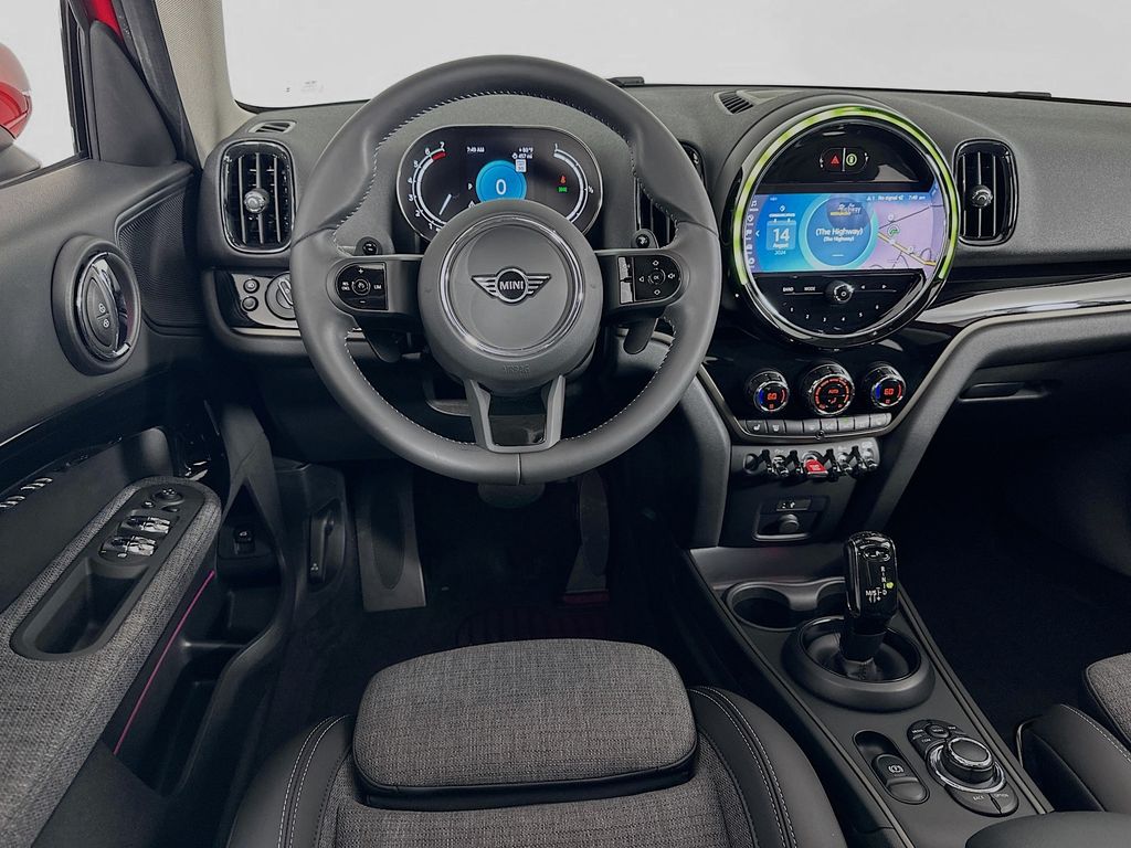 2024 MINI Cooper Countryman Signature 23