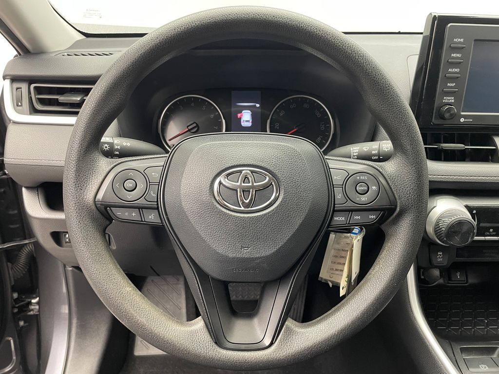 2022 Toyota RAV4 LE 20