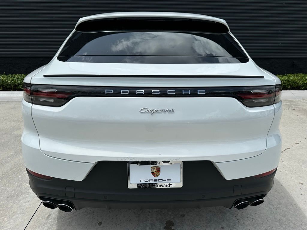 Thumbnail: 2022 Porsche  - 11