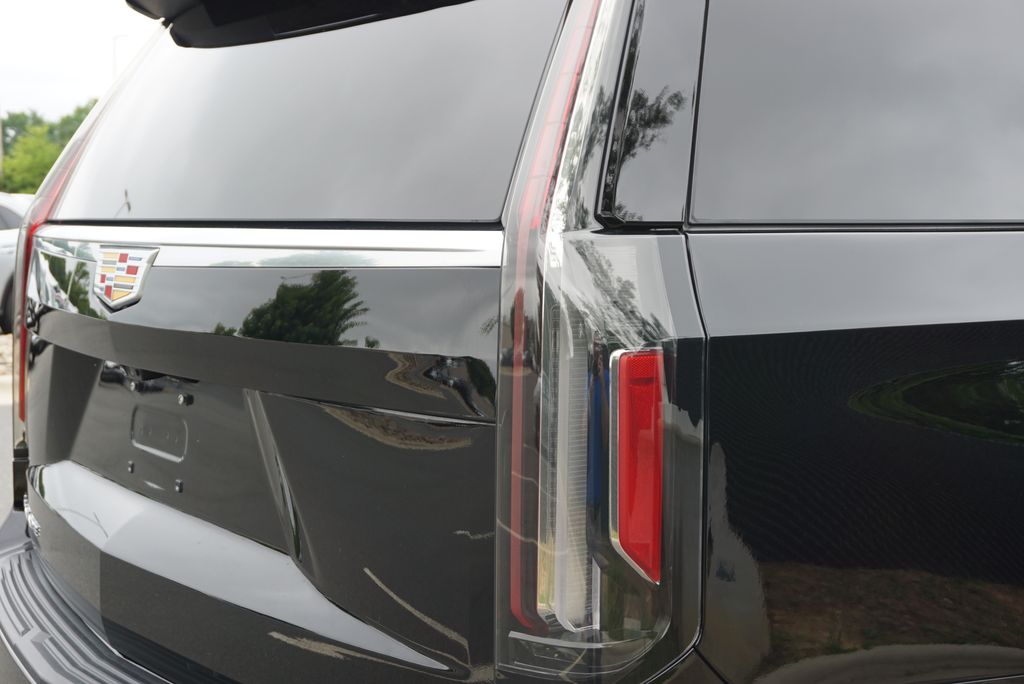Thumbnail: 2023 Cadillac Escalade - 15