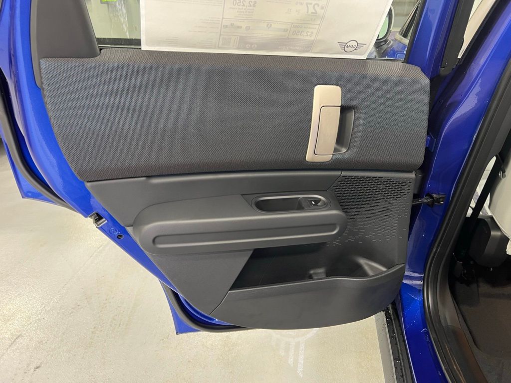 Thumbnail: 2025 MINI Cooper Countryman - 19