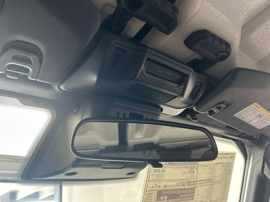 New 2026 Bright White Clearcoat Jeep Rubicon image 34