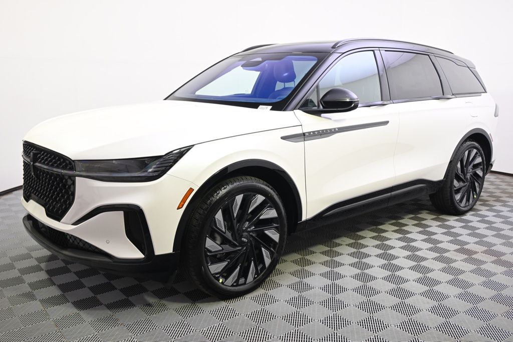 New 2026 White Lincoln Reserve image 2