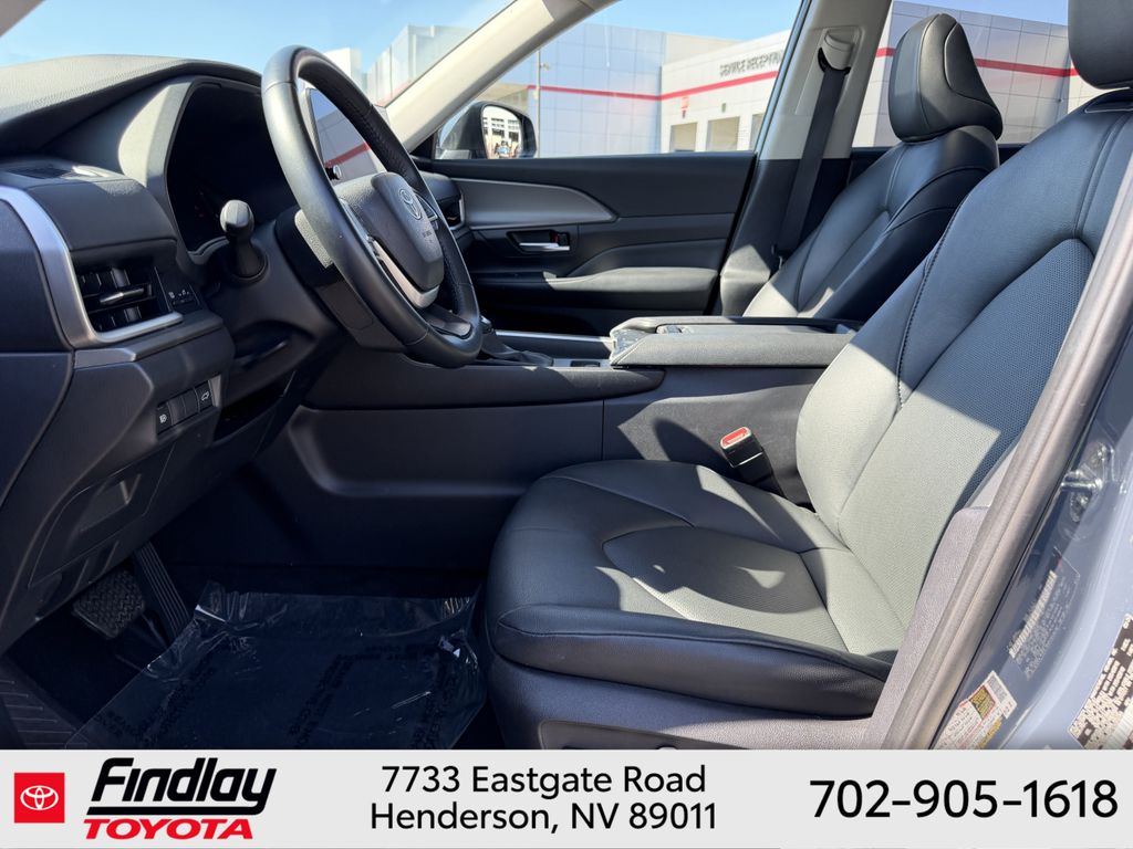 Used 2025 Toyota Grand Highlander SUV