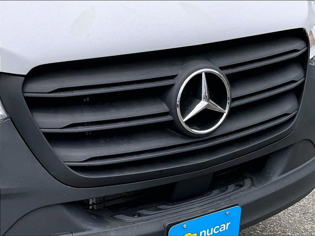 2025 Mercedes-Benz Sprinter 2500 — photo 31