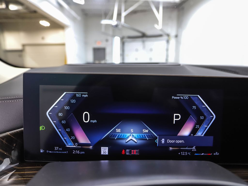 Thumbnail: 2025 BMW X7 - 14