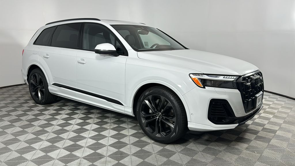 2025 Audi Q7  7