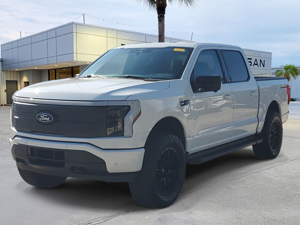 Oxford White 2024 Ford F-150 Lightning Pickup Truck All-Wheel Drive Automatic