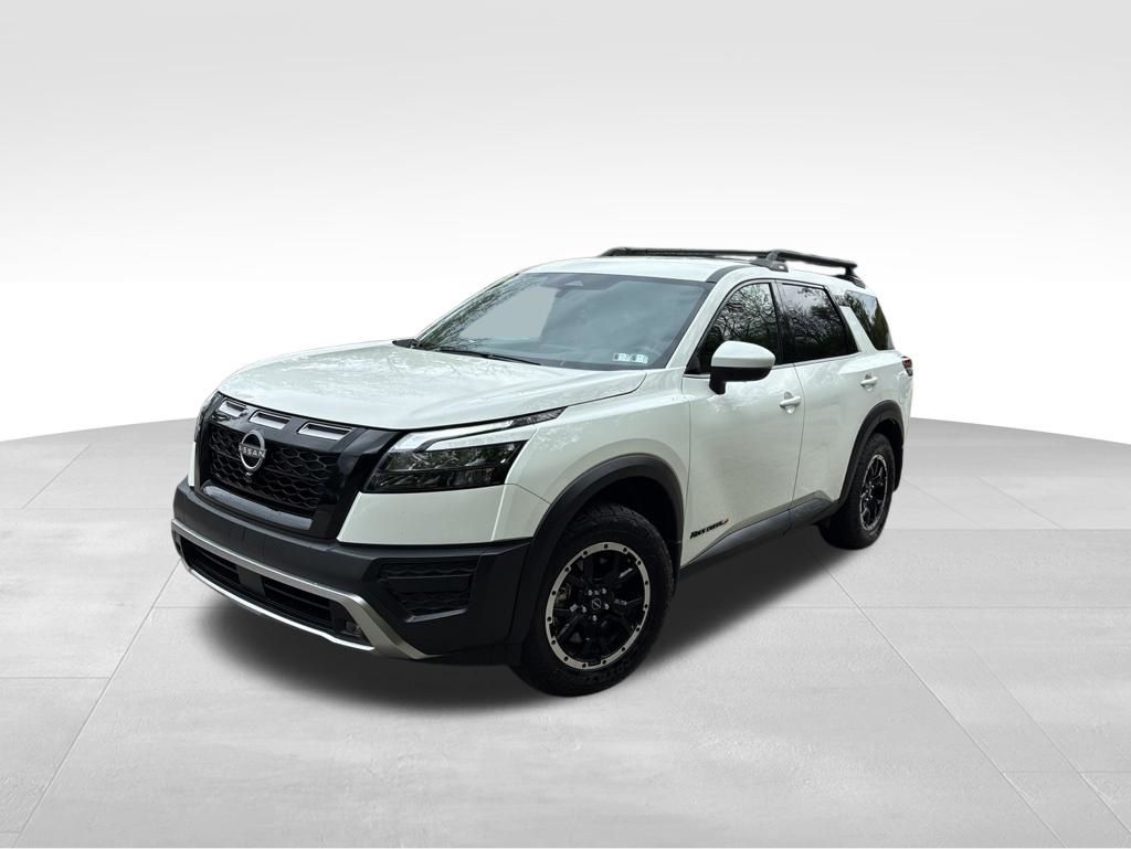 2025 Nissan Pathfinder Rock Creek White at South Hills Kia