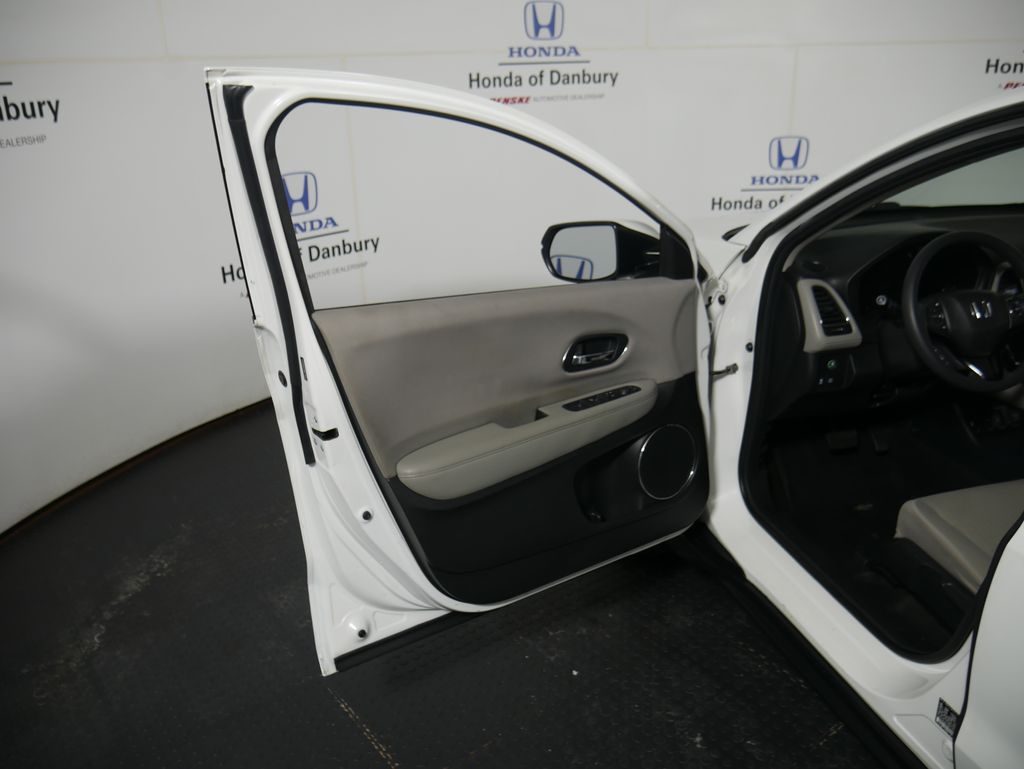 Thumbnail: 2017 Honda HR-V - 10