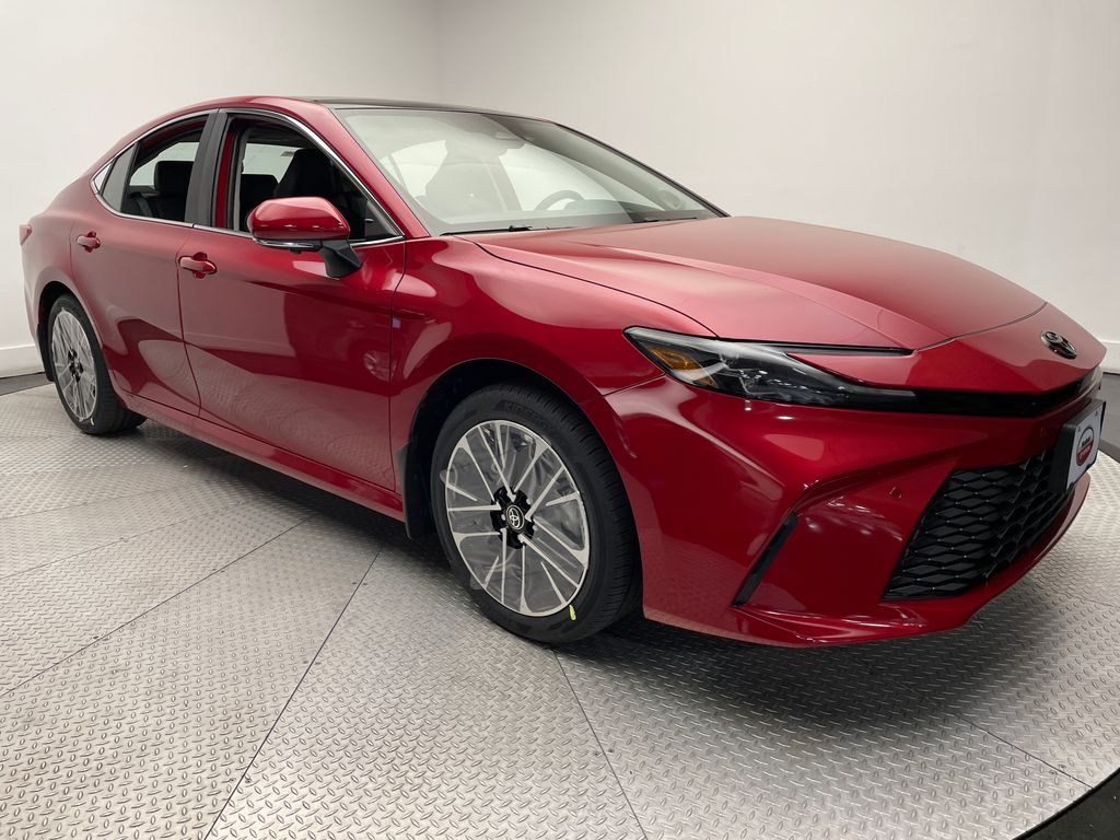 2025 Toyota Camry XLE 3