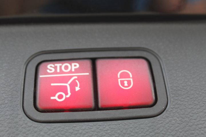 Used Car 2017 Mercedes-benz Glc  Glc 300 For Sale Under $10,000 In Georgetown, Texas