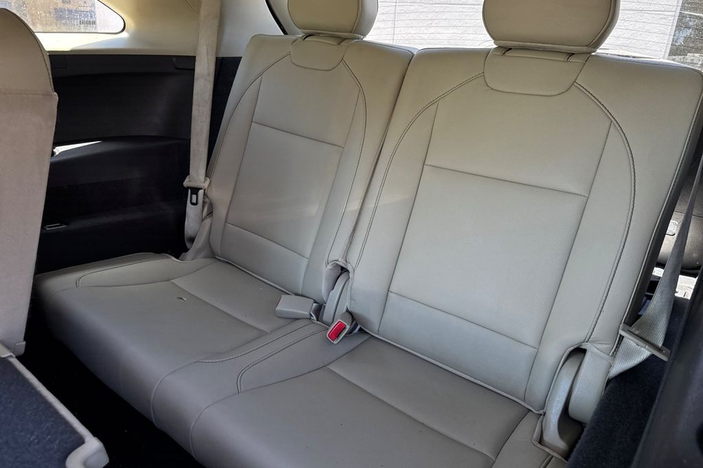 Used 2020 Platinum White Pearl Acura Technology image 17