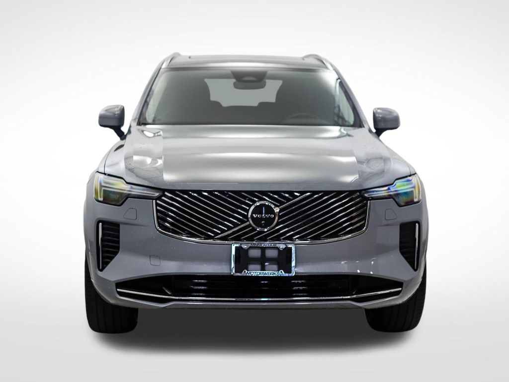 Thumbnail: 2026 Volvo XC90 - 8