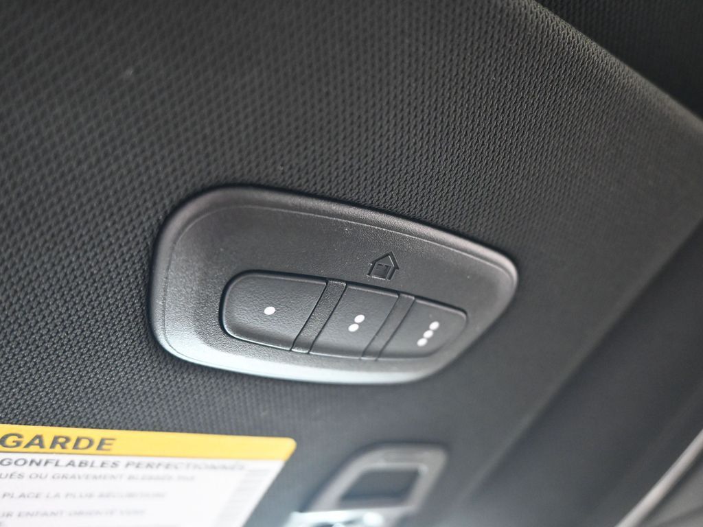 New 2026 Diamond Black Crystal Pearlcoat Jeep Limited image 22