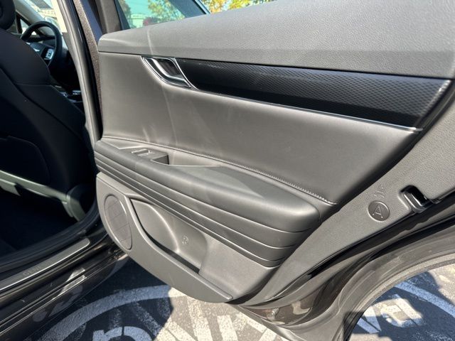 Thumbnail: 2025 Genesis G80 - 24