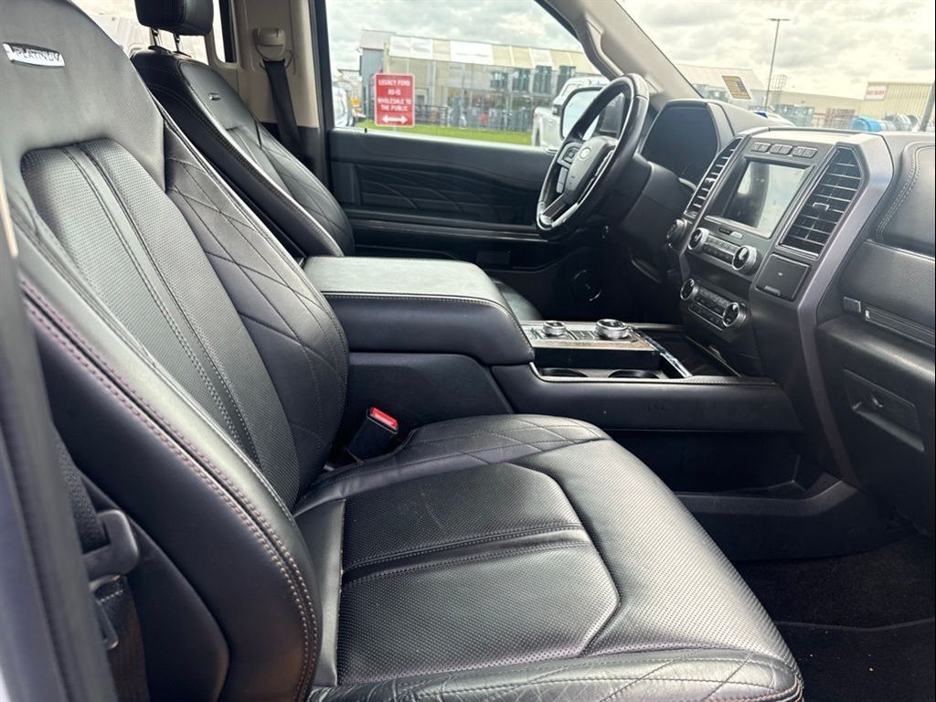 2020 Ford Expedition Max Platinum White at Community Honda