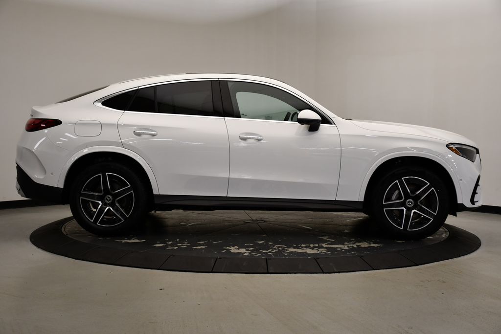 2025 Mercedes-Benz GLC 300 6