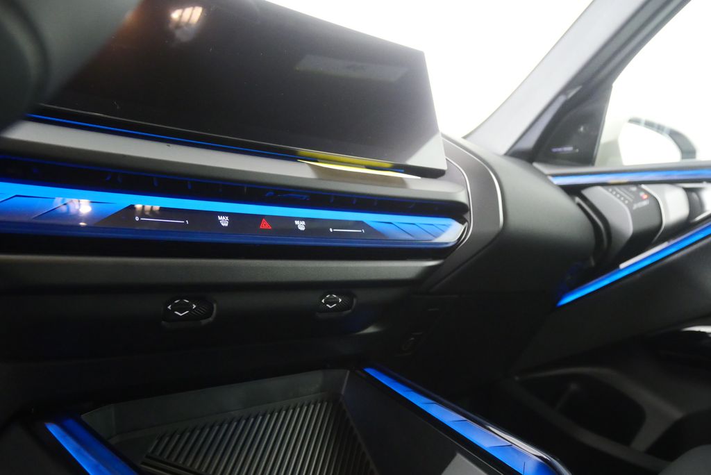 Thumbnail: 2026 BMW X3 - 19