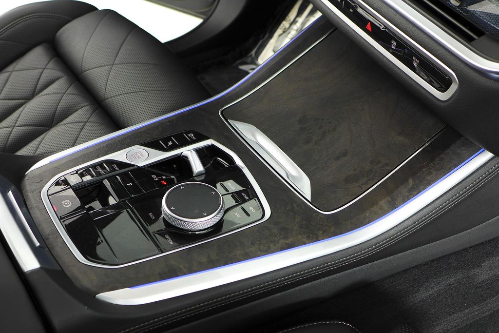 Thumbnail: 2024 BMW X5 - 15