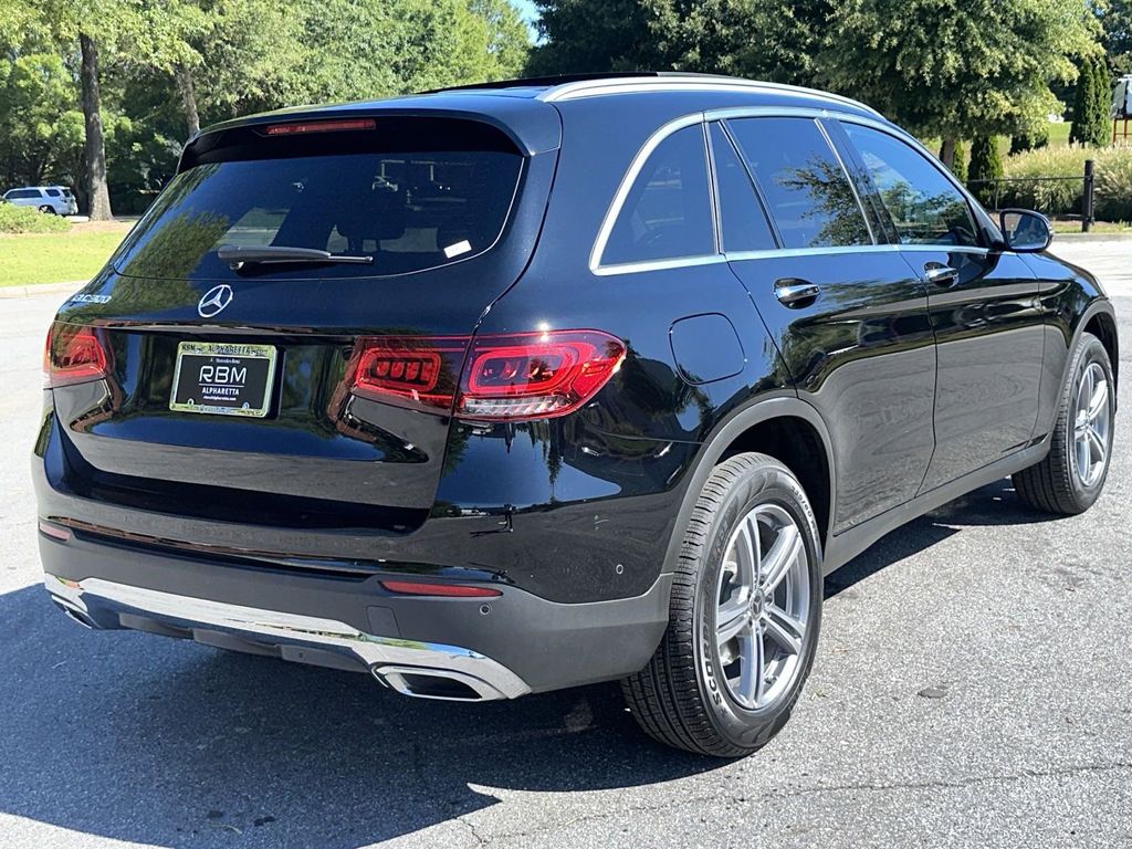 2021 Mercedes-Benz GLC GLC 300 8