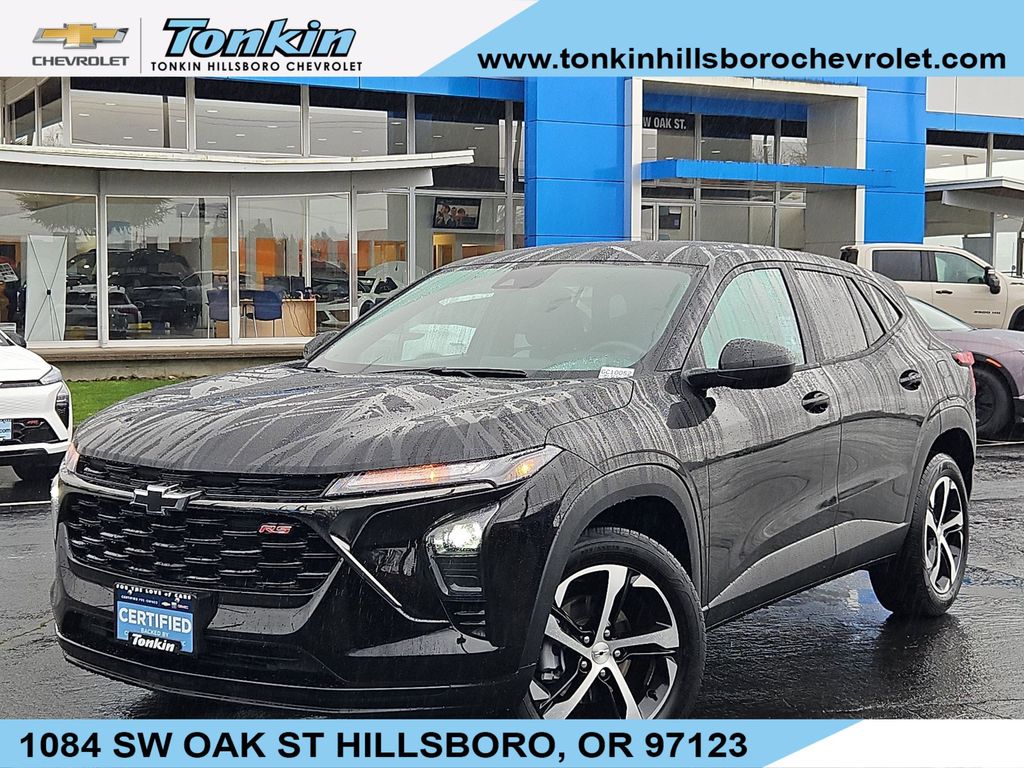 2025 Chevrolet Trax RS with 1RS FWD
