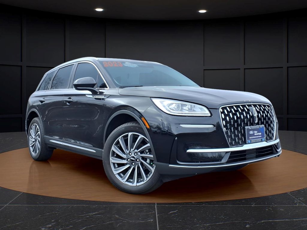 Infinite Black Metallic Clearcoat 2023 Lincoln Corsair Reserve AWD SUV / Crossover All-Wheel Drive 8-Speed Automatic