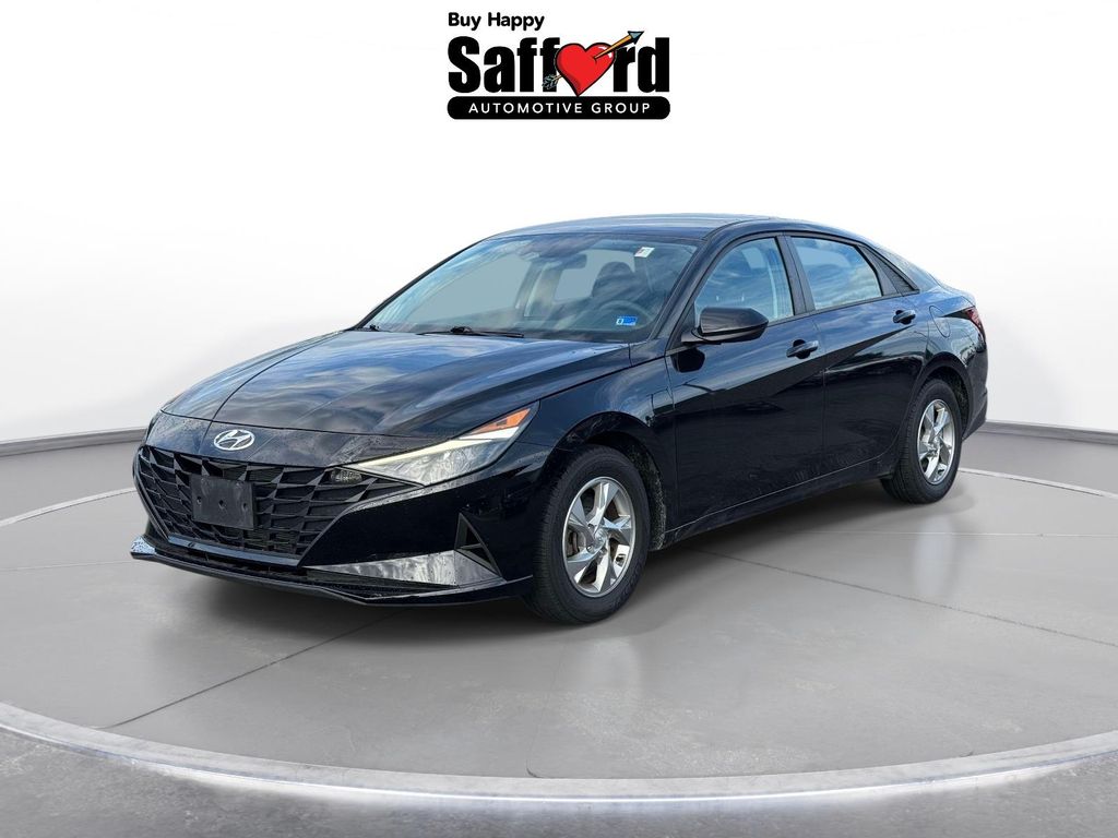 2023 Hyundai Elantra SE