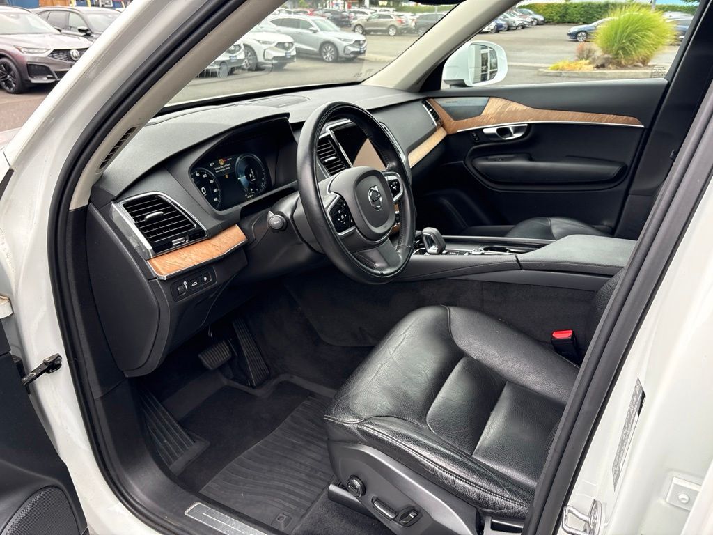 2022 Volvo XC90 Recharge Plug-In Hybrid T8 Inscription Expression Extended Range 6P