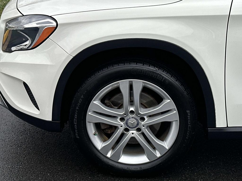 Thumbnail: 2017 Mercedes-Benz GLA - 15