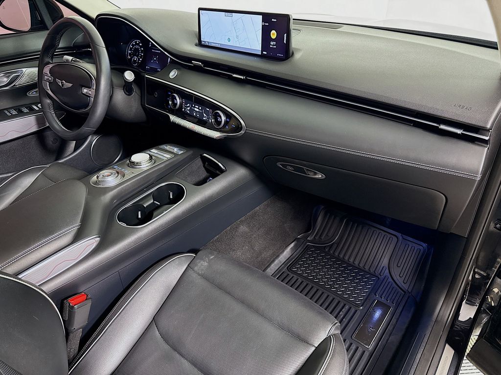 Thumbnail: 2024 Genesis GV70 - 30