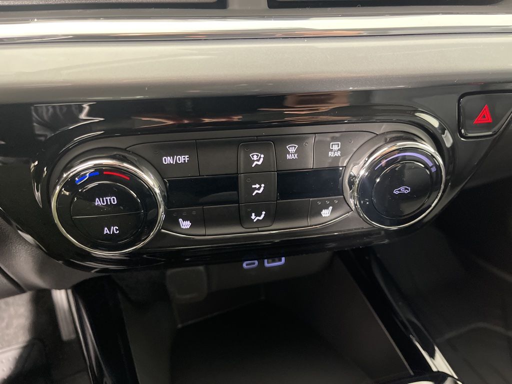 Thumbnail: 2026 Chevrolet Trax - 28