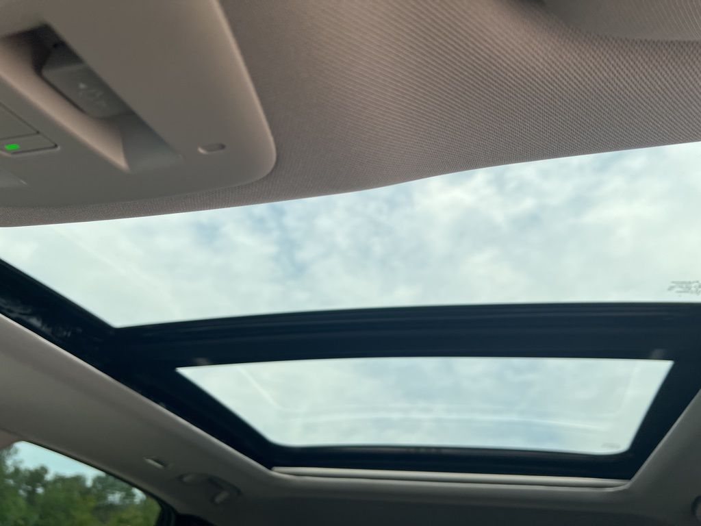 2025 Champagne Silver Metallic Nissan Murano SL AWD SUV