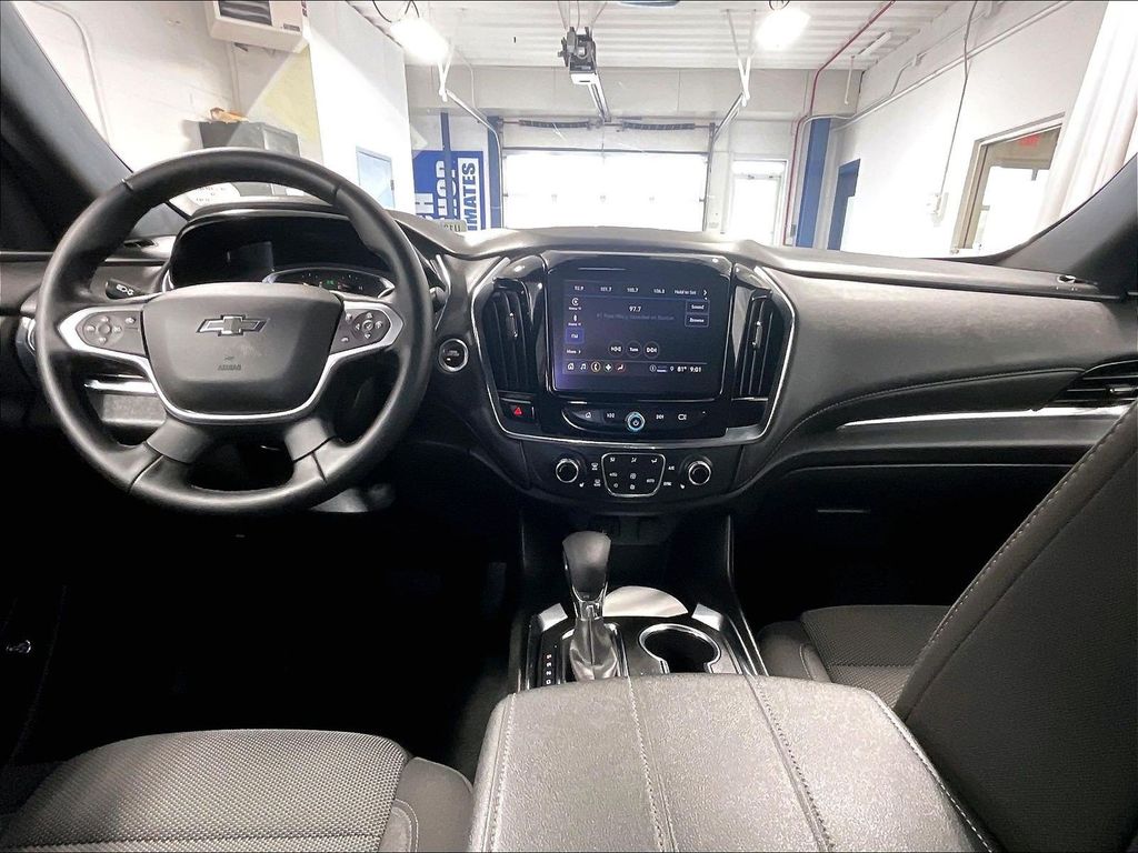 2023 Chevrolet Traverse — photo 22