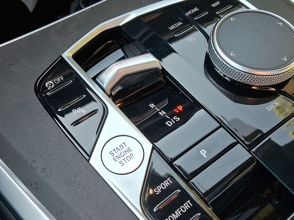 Thumbnail: 2025 BMW X5 - 15