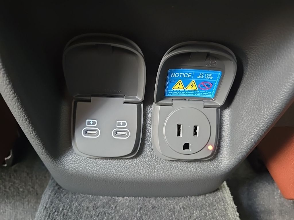 Thumbnail: 2025 Genesis GV80 - 30