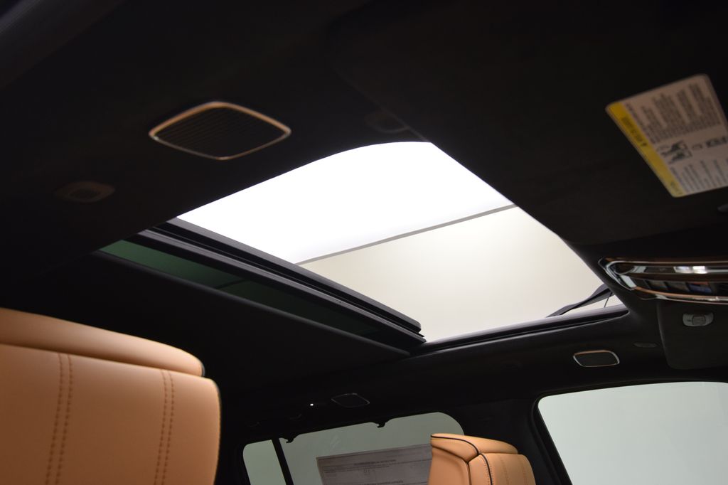 new 2026 Jeep Grand Wagoneer car, priced at $100,012