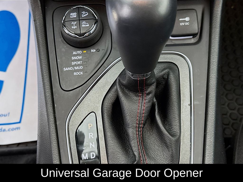 Used Car 2022 Jeep Cherokee  Trailhawk For Sale Under $25,000 In Austin, Texas