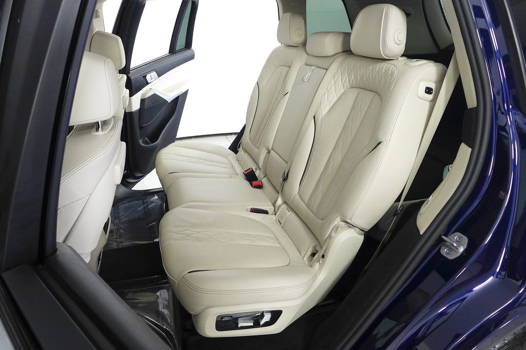 Thumbnail: 2021 BMW X7 - 20