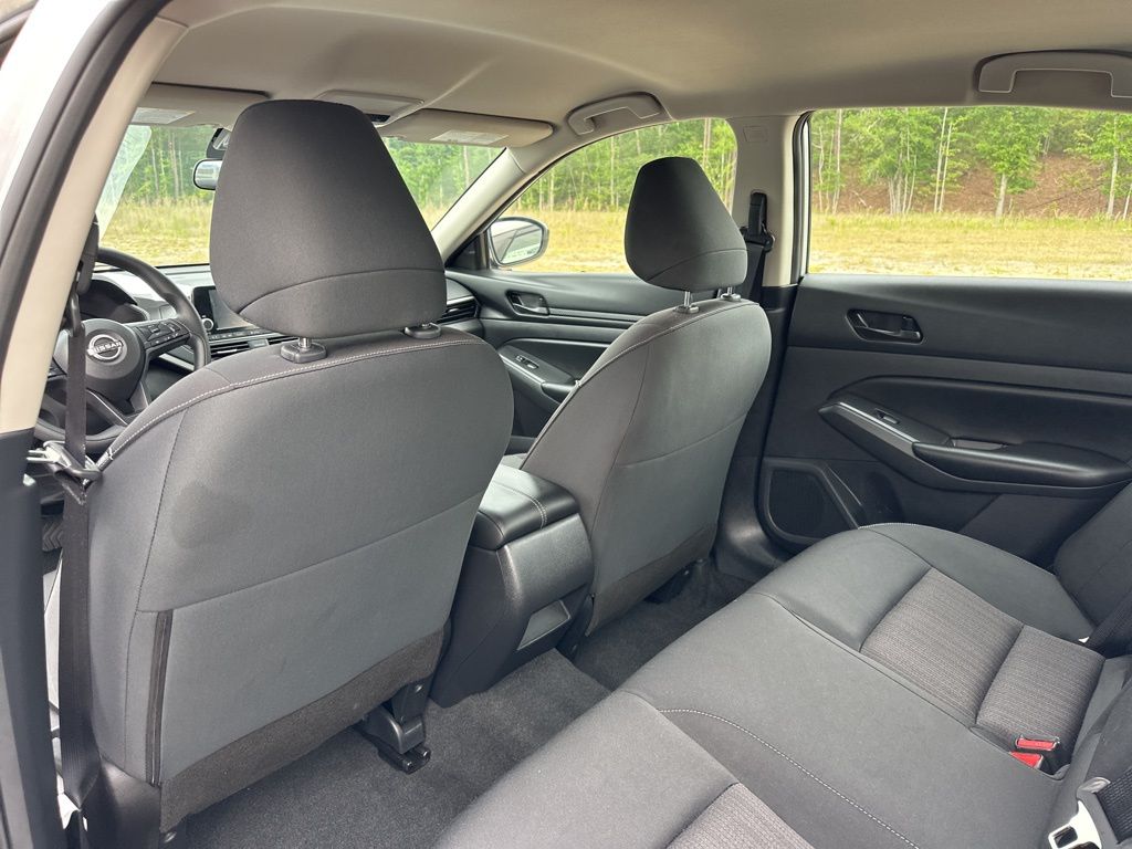 2024 Brilliant Silver Metallic Nissan Altima 2.5 S FWD Sedan