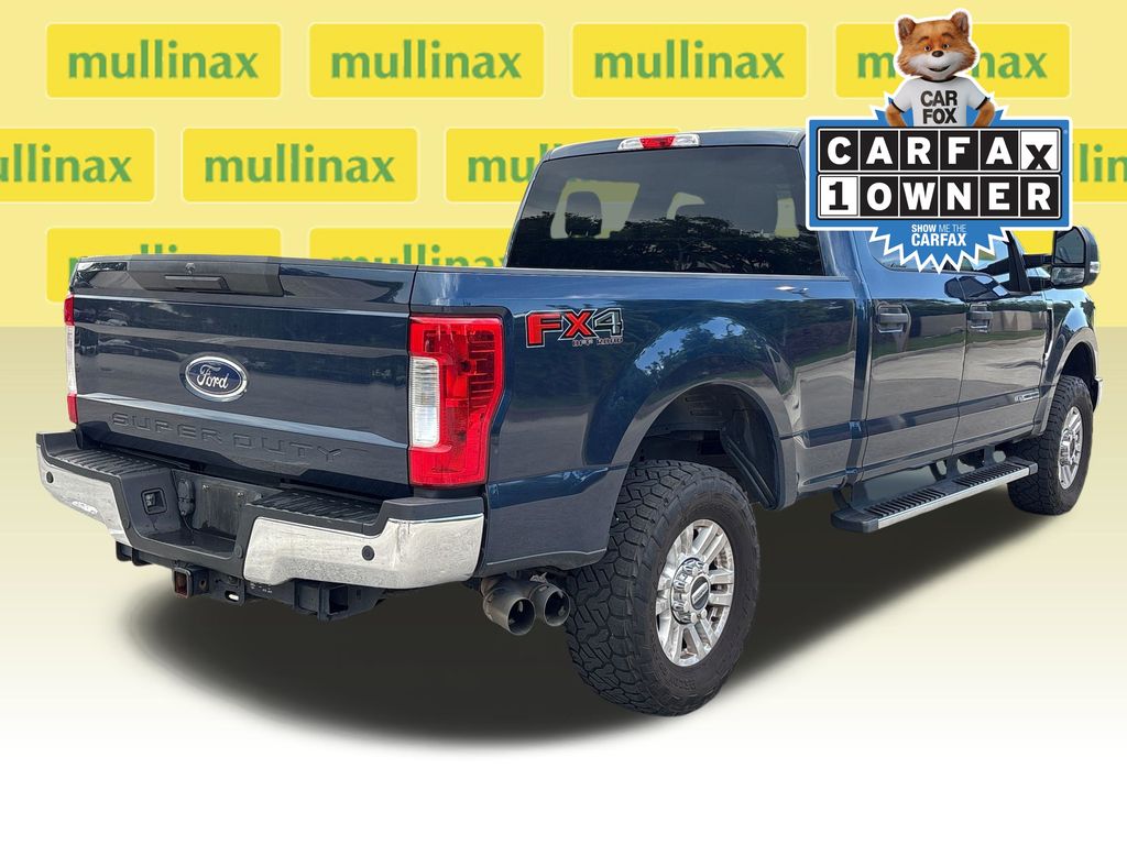 Used 2019 Blue Ford XLT image 4